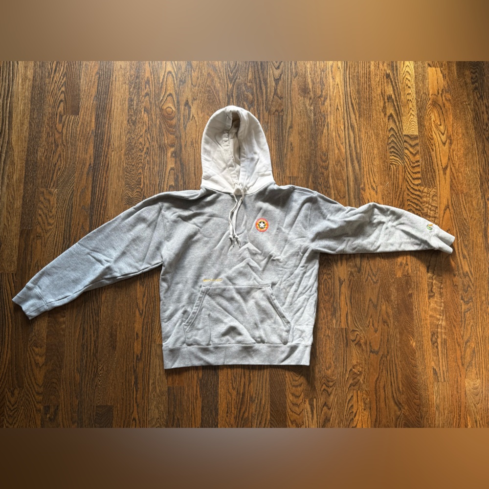 Converse x Looney Tunes/Bugs Bunny collab unisex sweatshirt